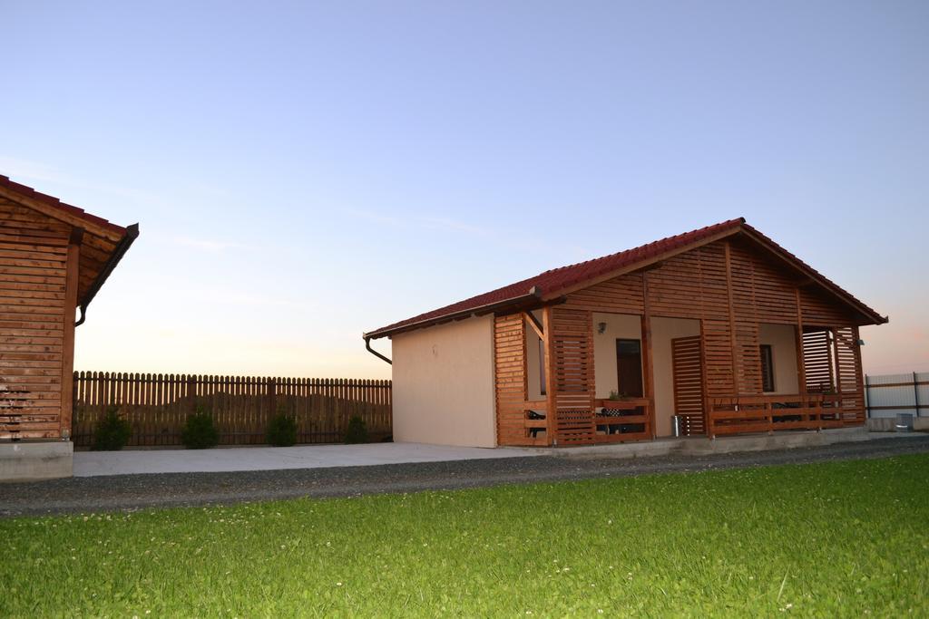 Casute De Vacanta - Complex Ben Villa ออกนา ซีบิวลุย ภายนอก รูปภาพ
